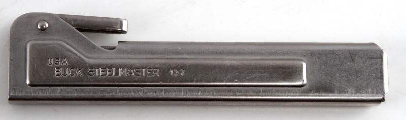 Buck Steelmaster 137 5 Retractable Field Sharpener