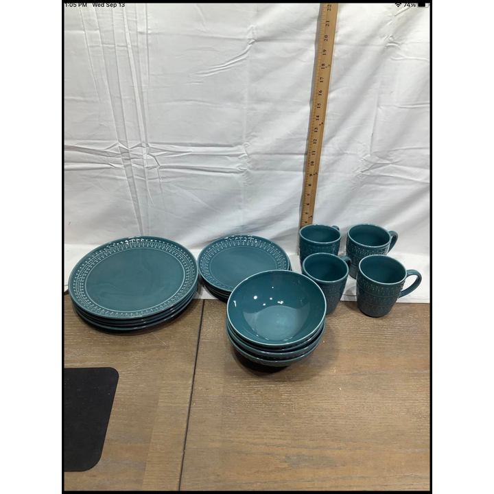 Threshold 16pc Fairlee Stoneware Dinner Set