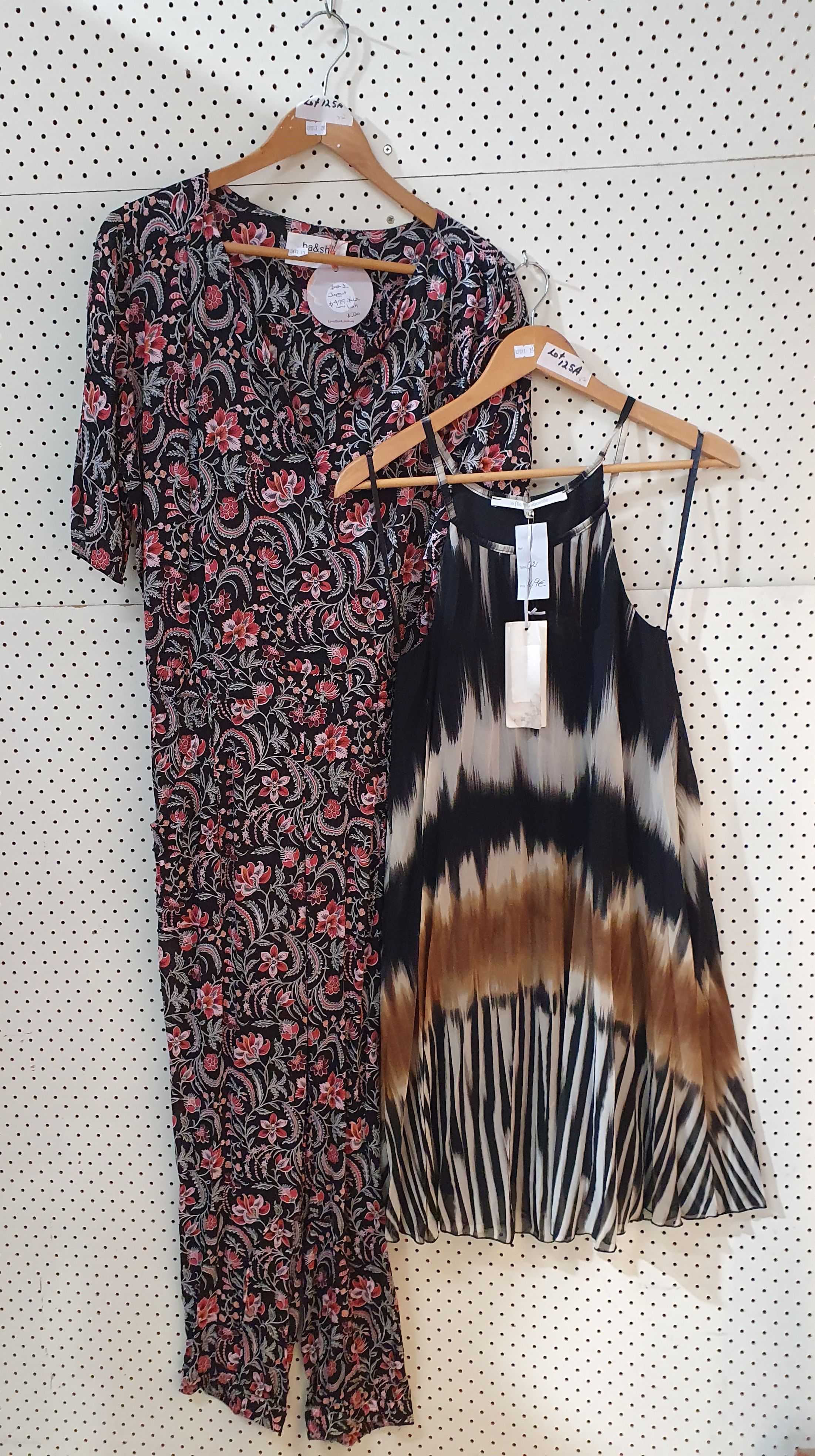 Two Boutique Womens Garments