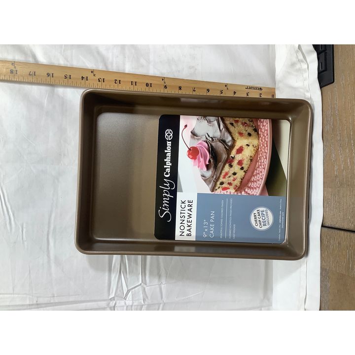 Simply Calphalon Nonstick Bakeware 9" x 13" Cake Pan Beatiful Toffee Colored Finish