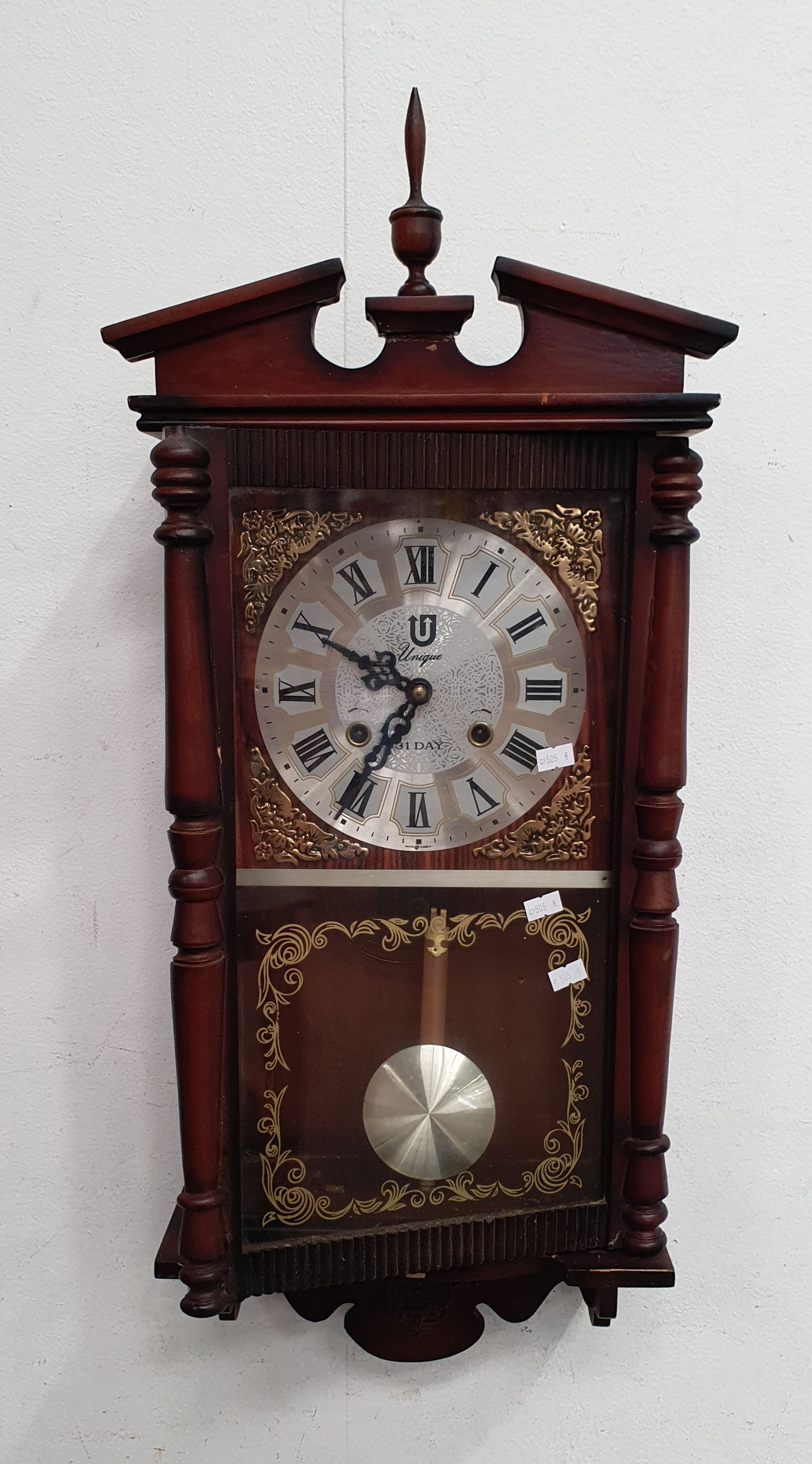 A UNIQUE 31 DAY CLOCK