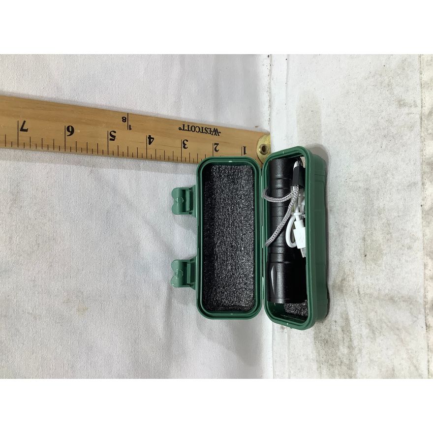 Kentucky Industrial Tools 400 Lumen LED Rechargeable Flashlight with Charger & Carrying Case