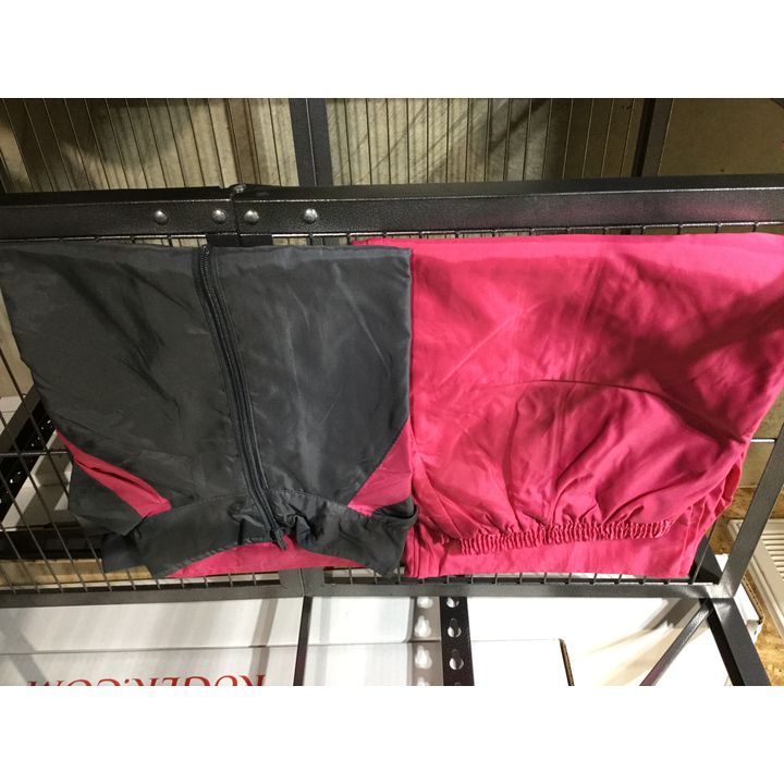 The Paragon Group Women's XL Track Set - Pants & Jacket