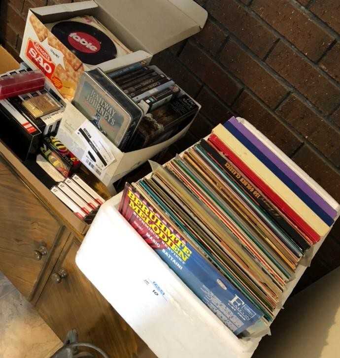 VHS RECORDS & CD'S SA Auctioneers and Appraisers