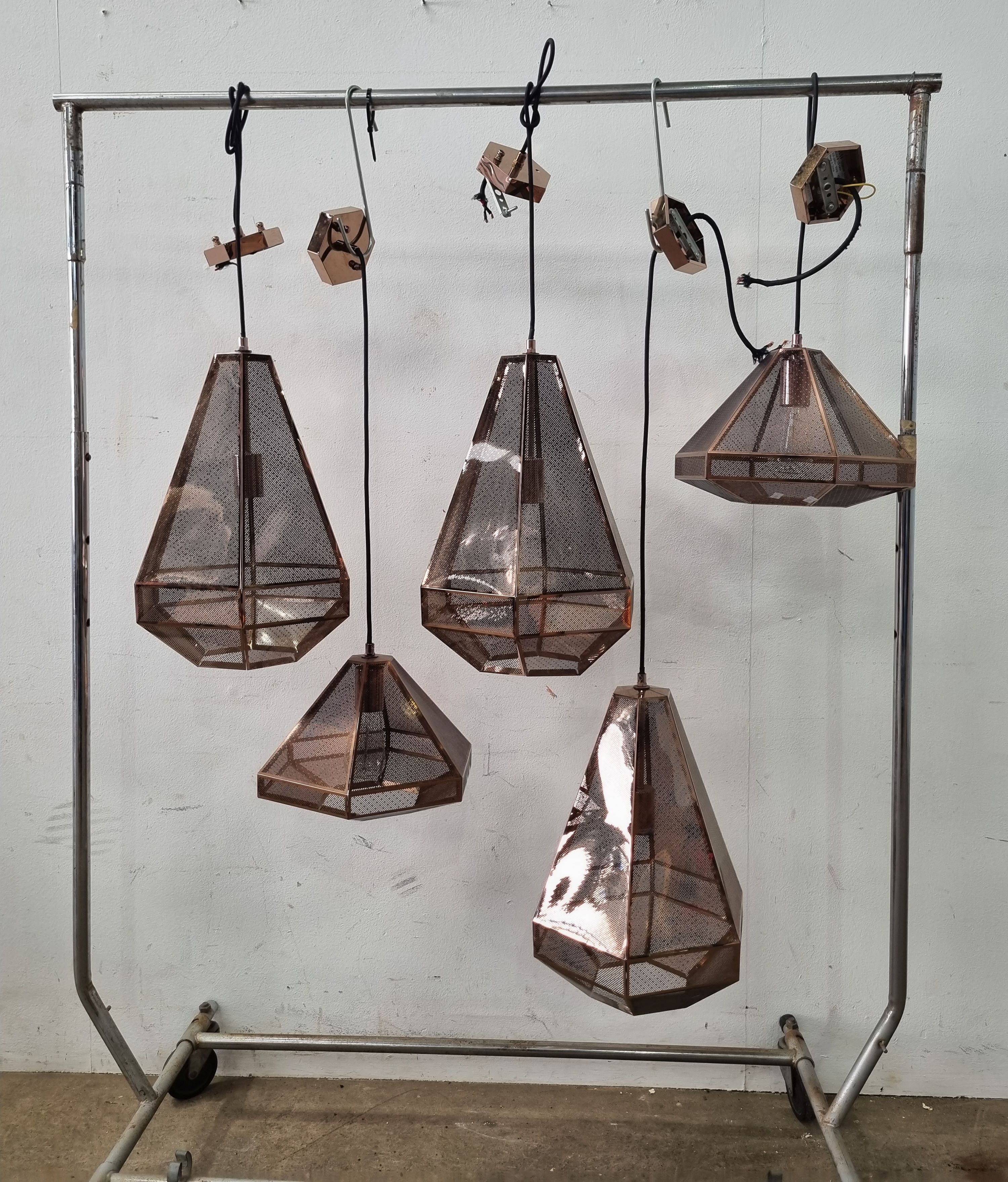 1223 · A GROUP OF HANGING LIGHTS