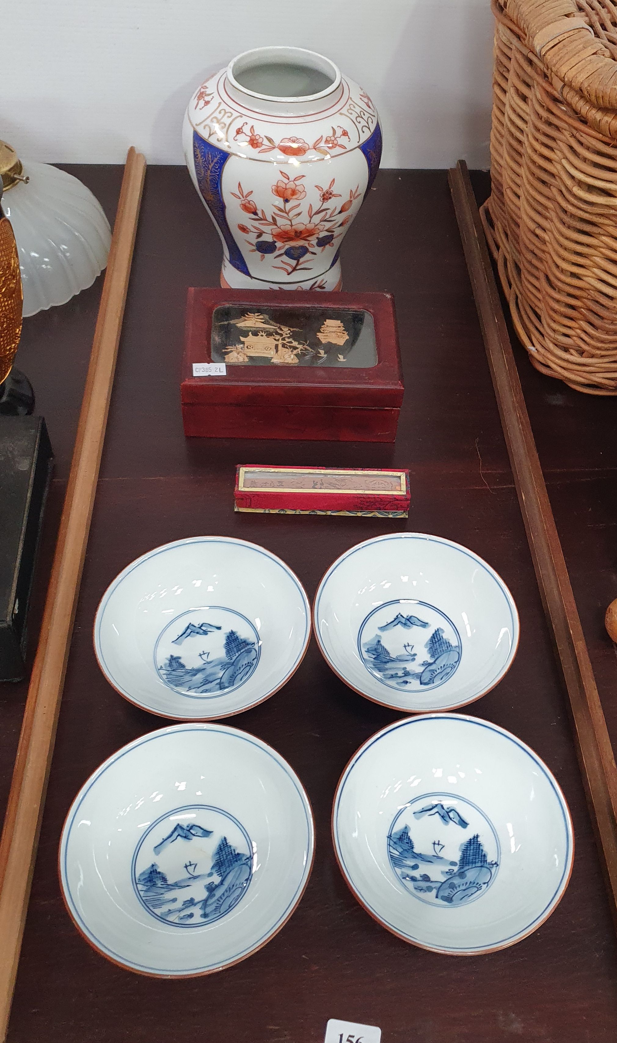 156 · A GROUP OF ASIAN THEMED ITEMS