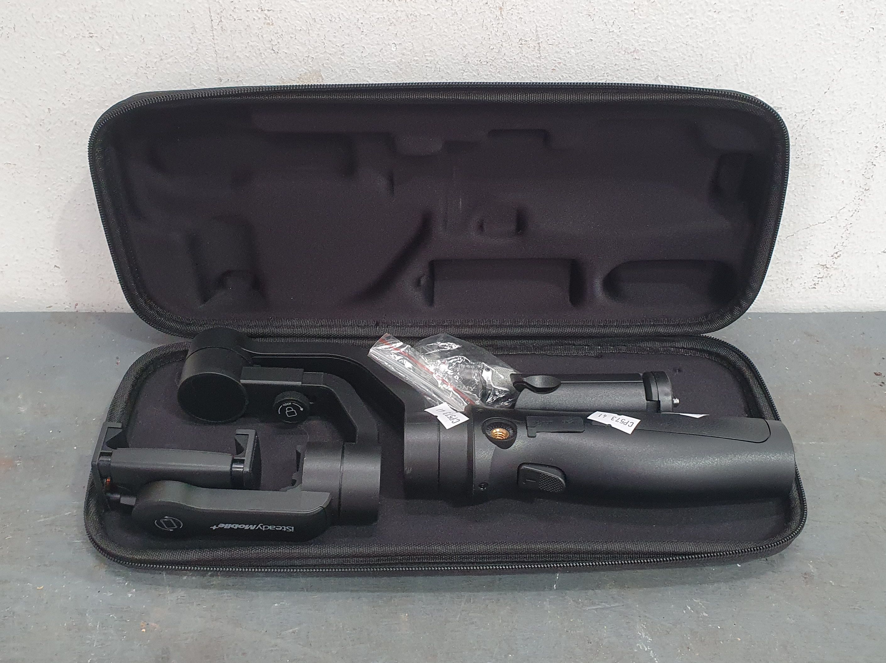 1219 · AN ISTEADY CAM FOR PHONES