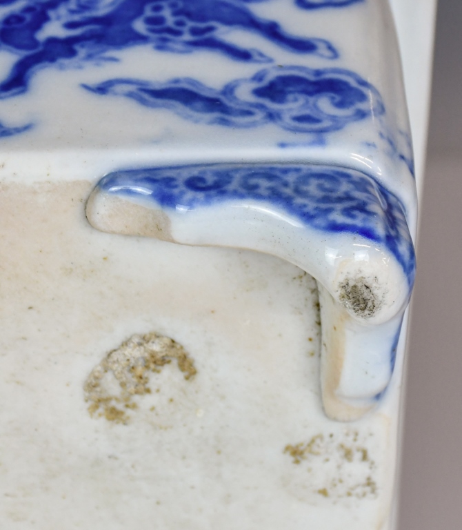 清青花麒麟紋四方花盆| Stunning Arts Gallery & Auction Inc