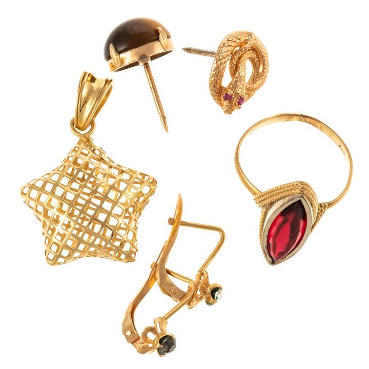 A Collection of 18K & 14K Jewelry