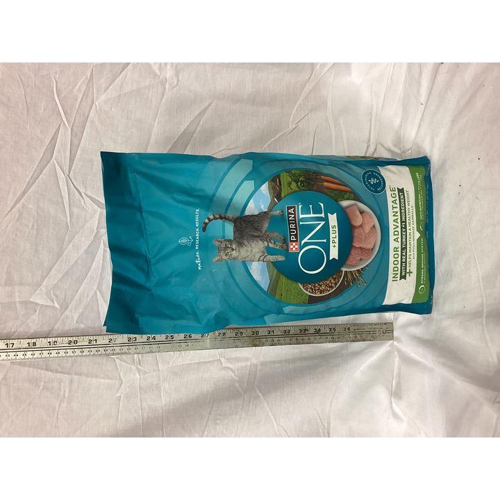 Purina One +Plus Indoor Advanture Cat Food (7lbs)