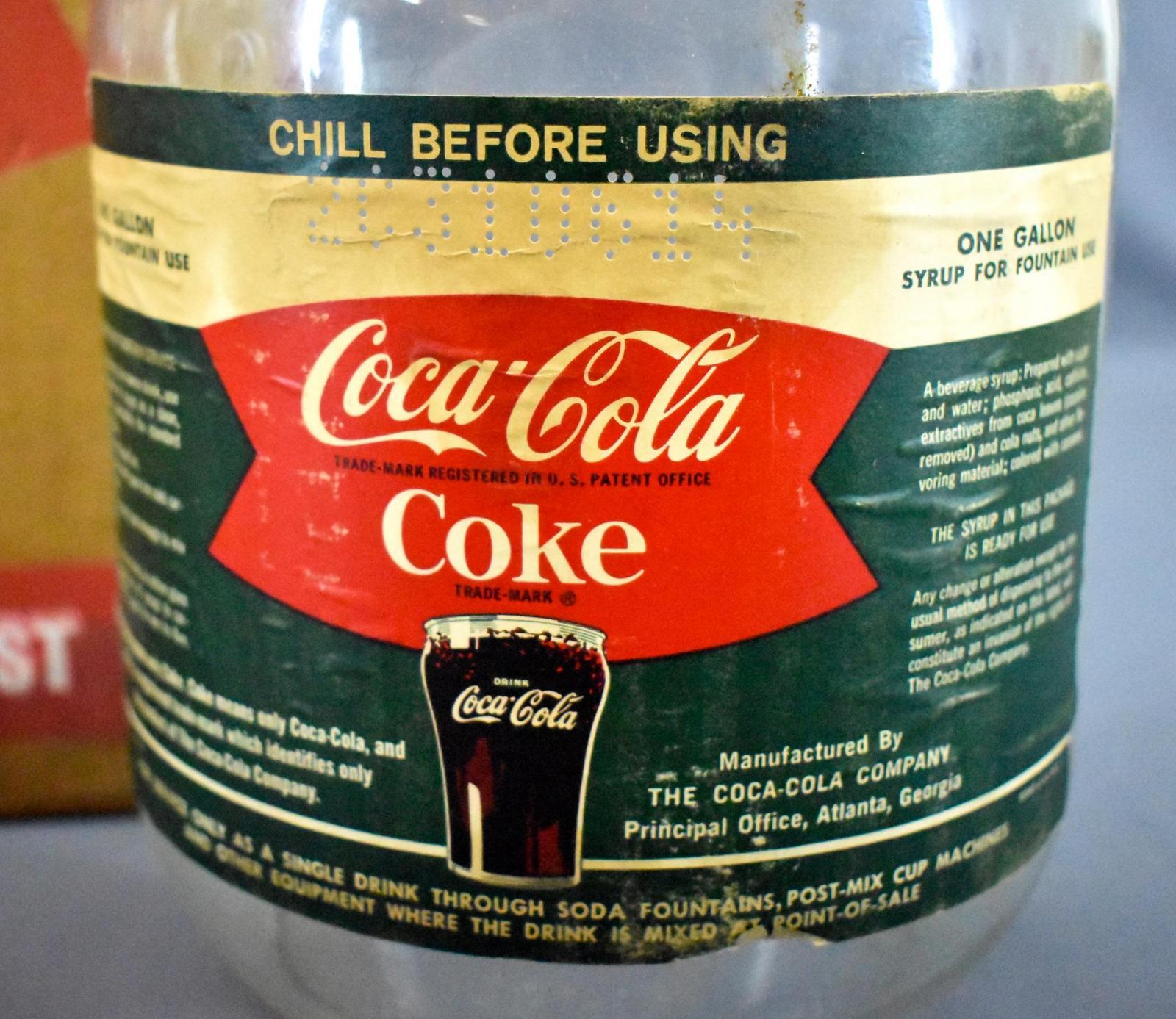 8944 - C - Coca Cola - Drink Coca Cola - Vintage Sewing Kit - In Origi –  JWSEstateSales.com