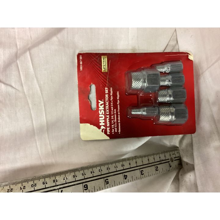 Husky Pipe Nipple Extractor Set