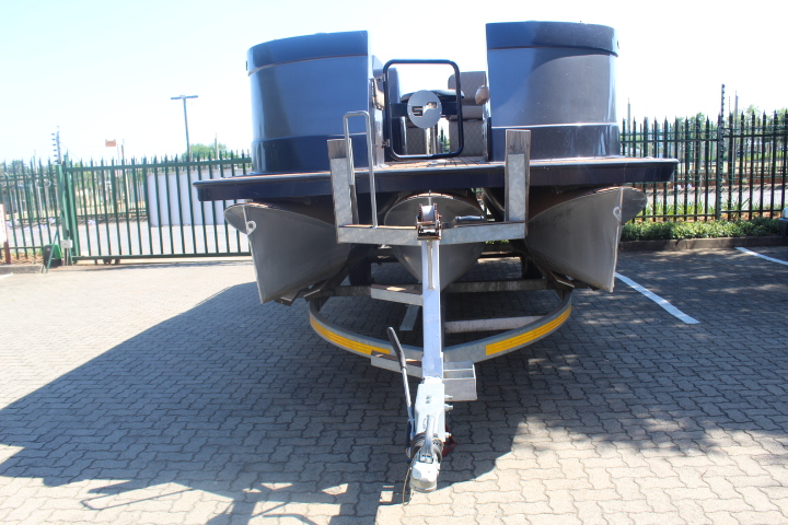2021 25FT SPITFIRE PONTOON; 2021 300HP MERCURY VERADO & 2023 SWIFT TRAILER