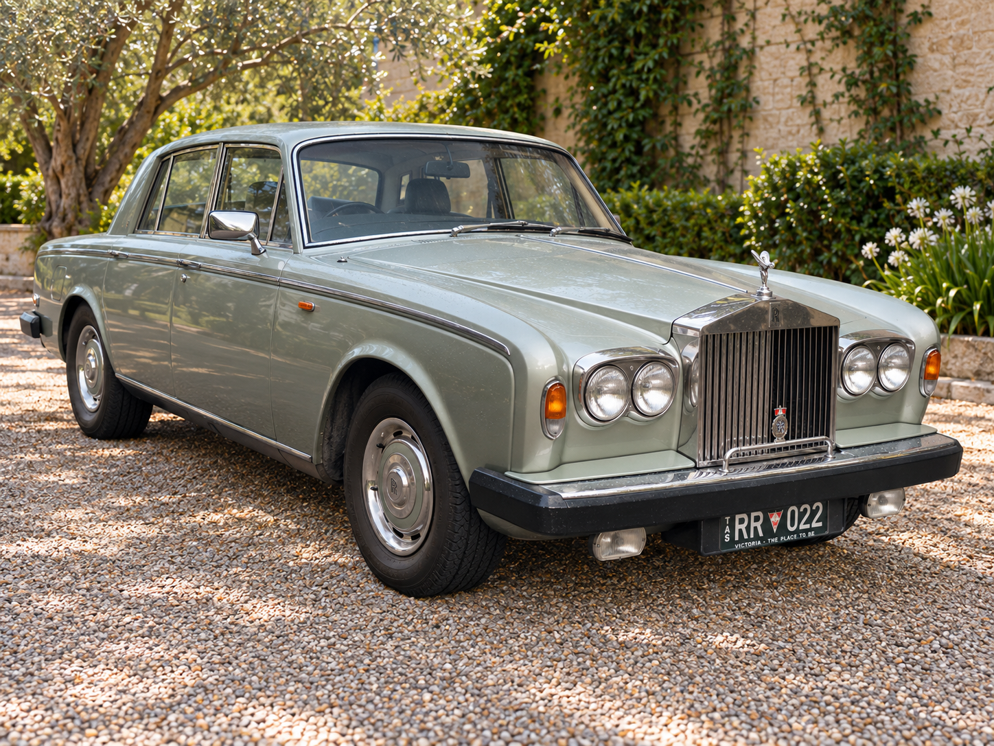 A 1978 ROLLS ROYCE SILVER SHADOW ll