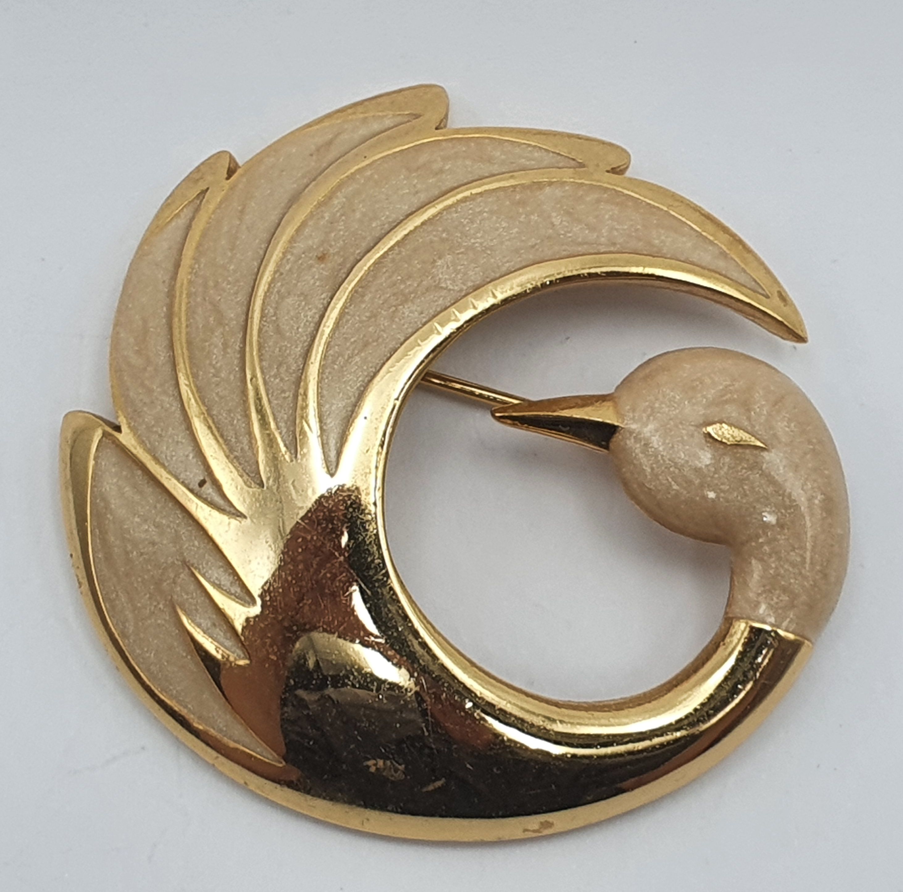 225 · A 'RENA' (PARIS) SWAN BROOCH