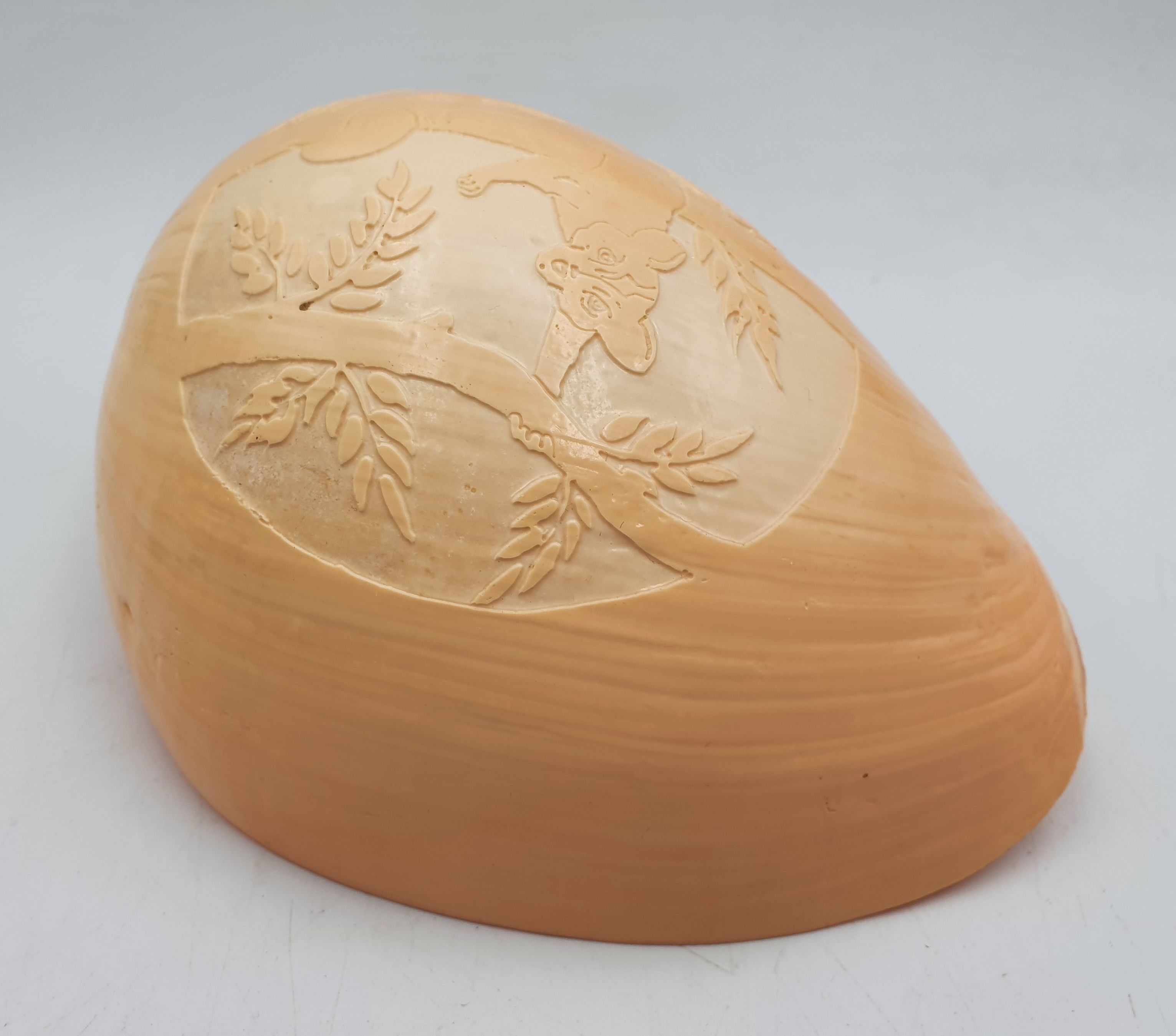 217 · A CARVED SHELL