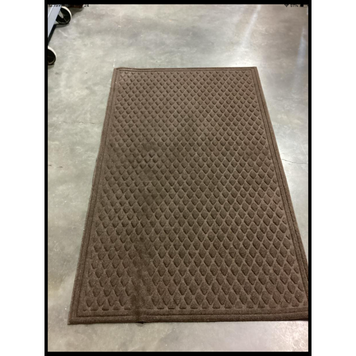 3ft x 5ft Outdoor Rug/Mat- Brown, Has Damage To Rug