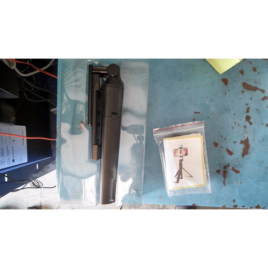 Vivitar Selfie Stick Bid 1 Up