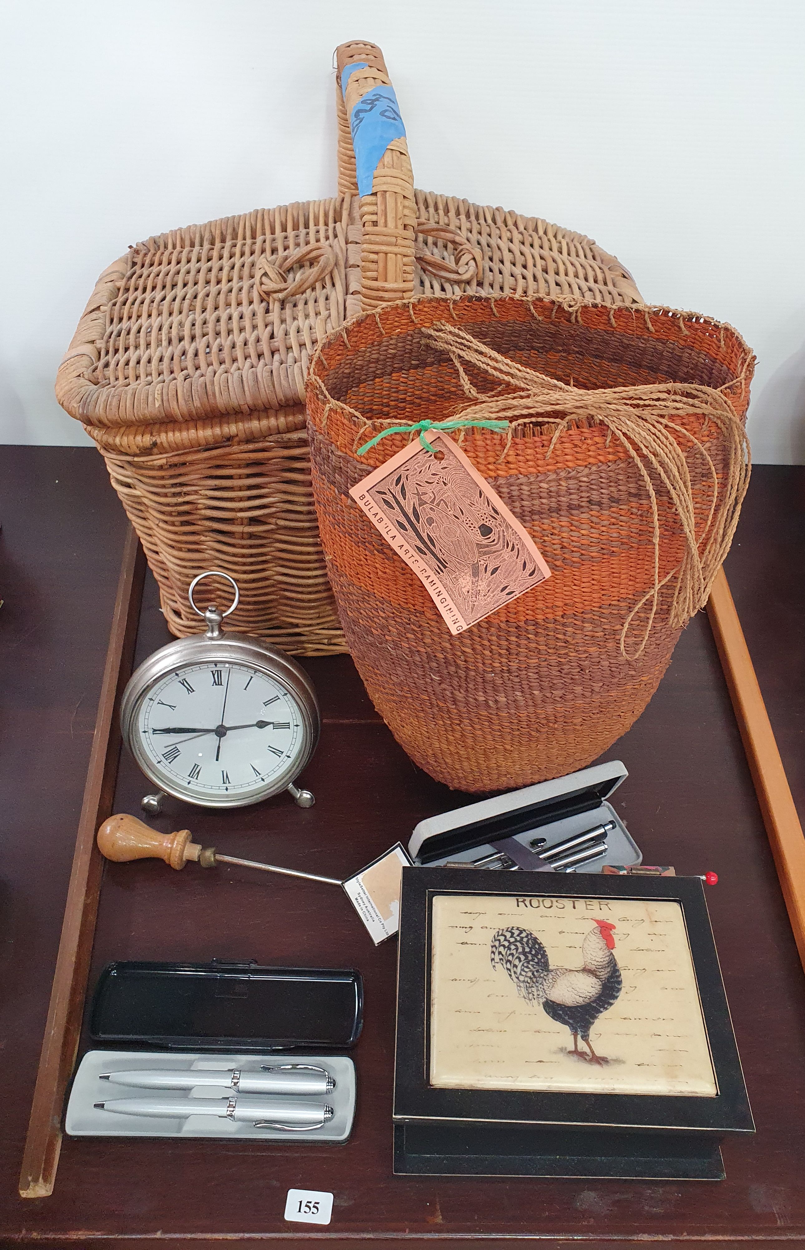 155 · A GROUP OF VARIOUS ITEMS