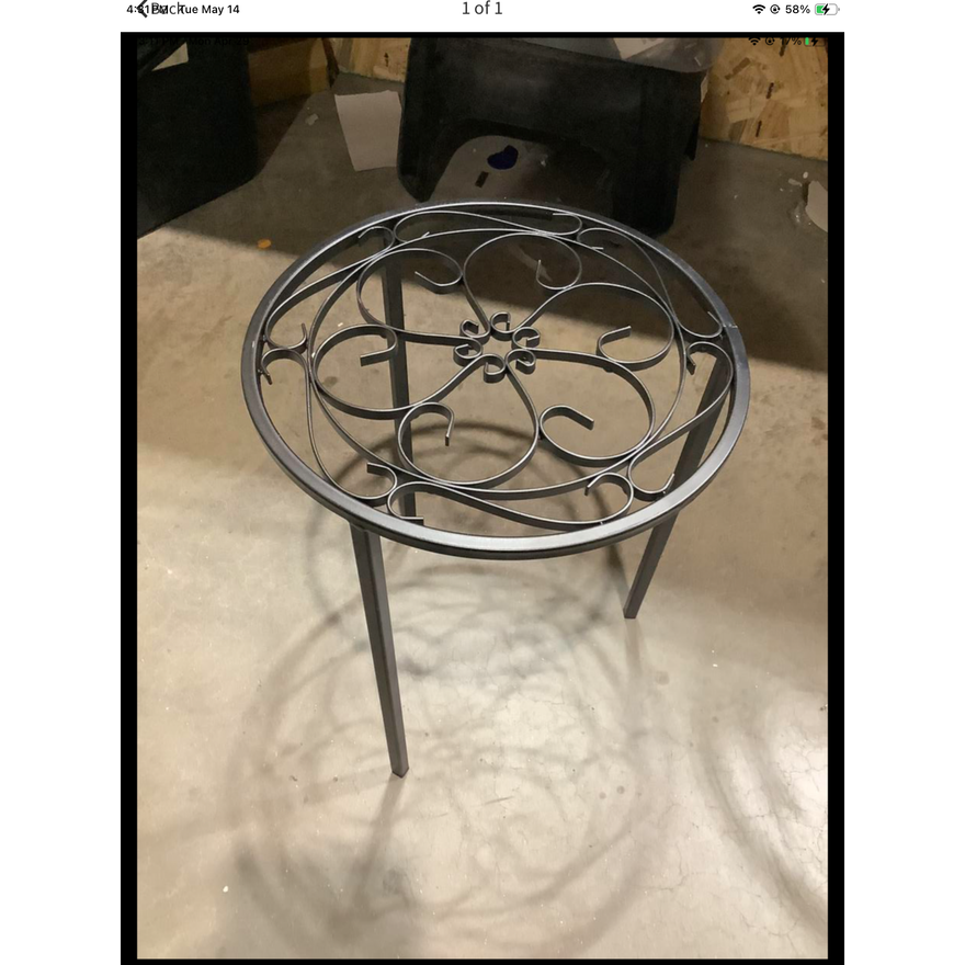Vigoro Metal Plant Stand 15"x12"