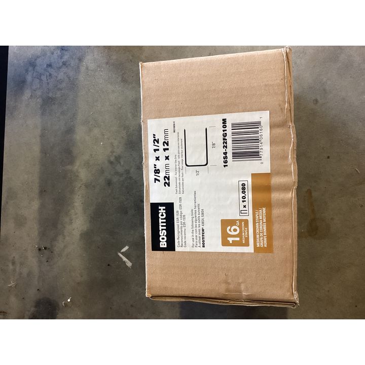 Bostitch 7/8'' x 1/2'' 16 Gauge Medium Crown Staple- QTY 10,080
