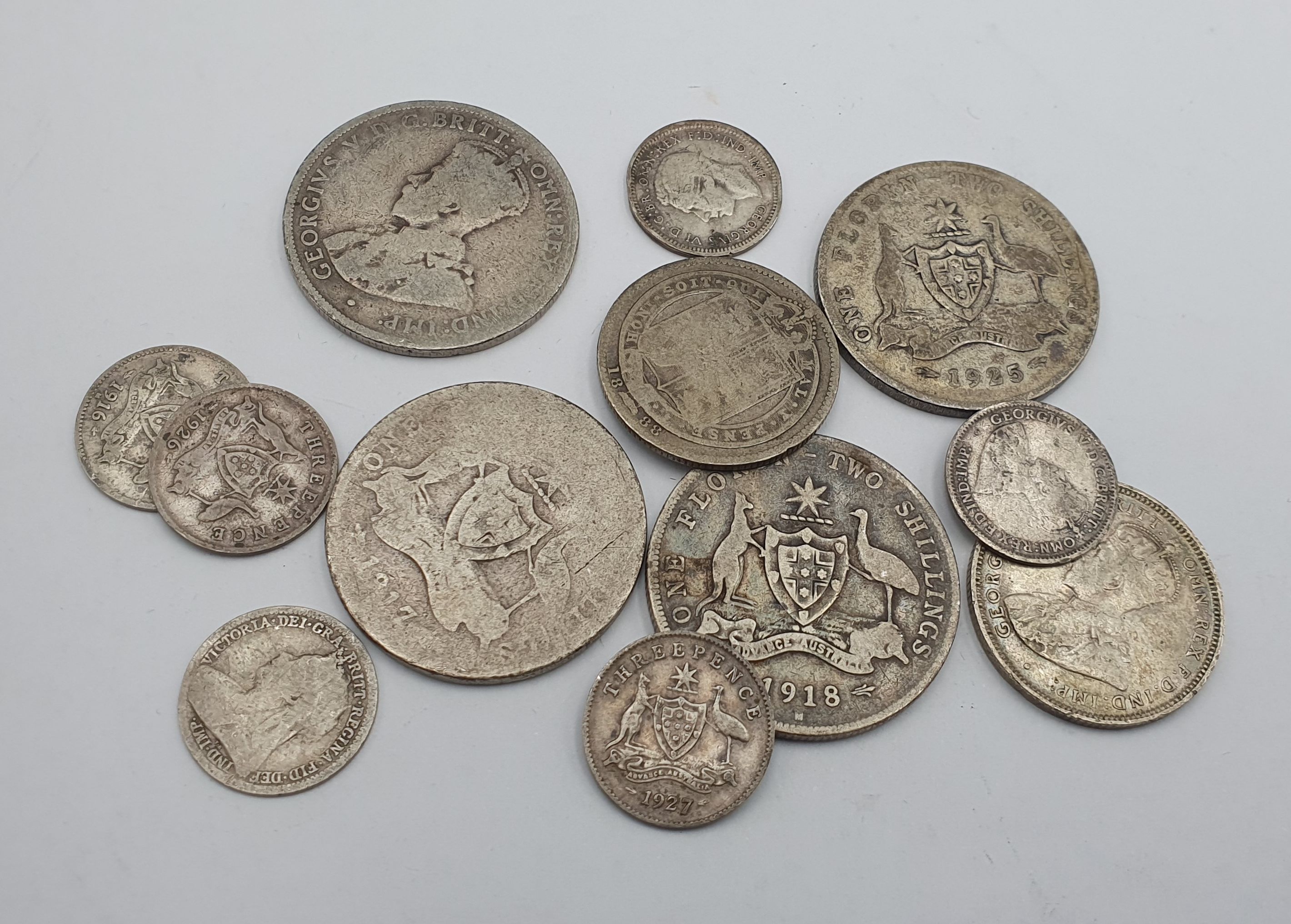 304 · A QUANTITY OF MOSTLY AUSTRALIAN STERLING SIOLVER COINS