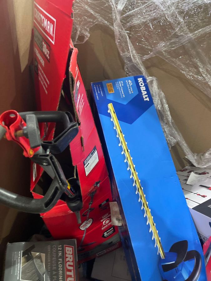 Lowes GM Trimmer, Flooring Cutter and More Triangle Liquidators