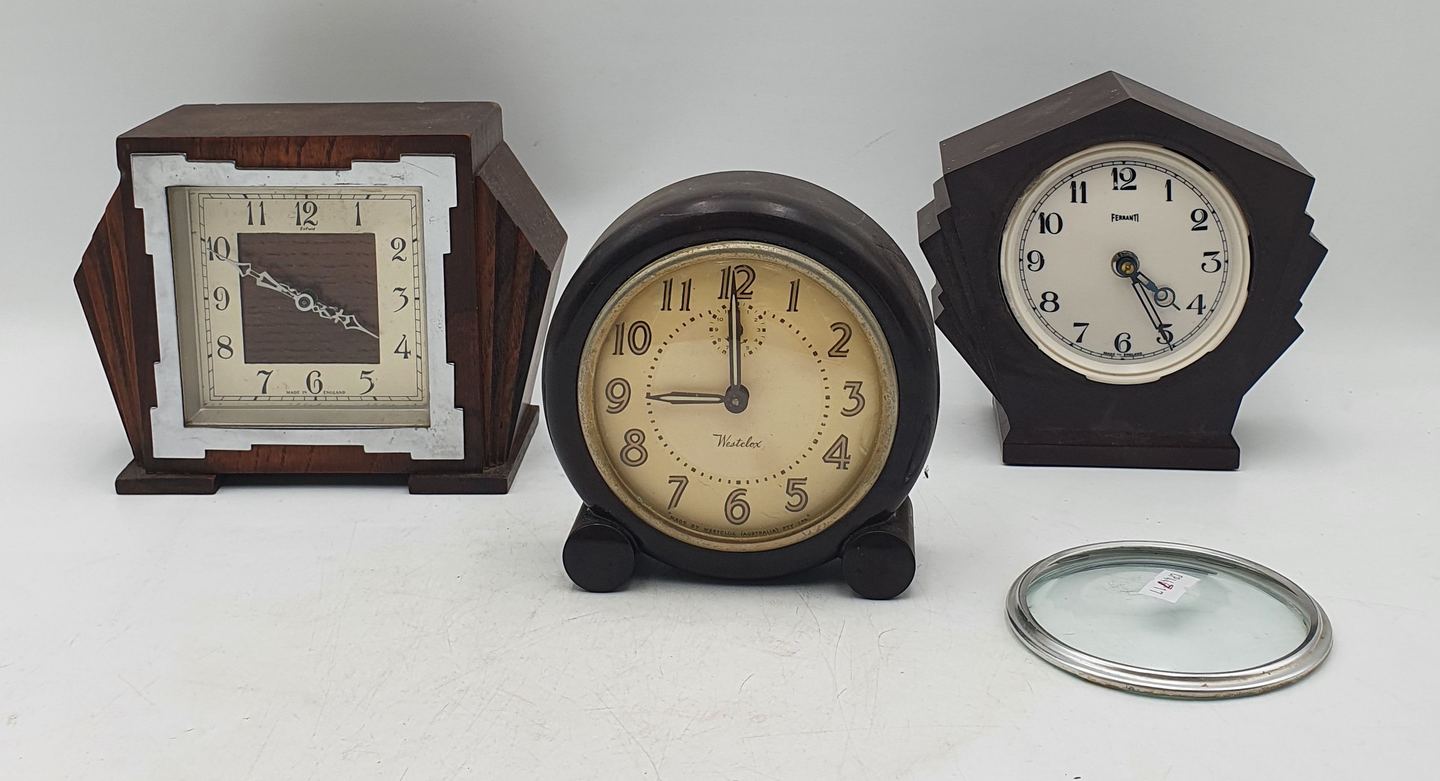 666 · THREE VARIOUS ART DECO CLOCKS