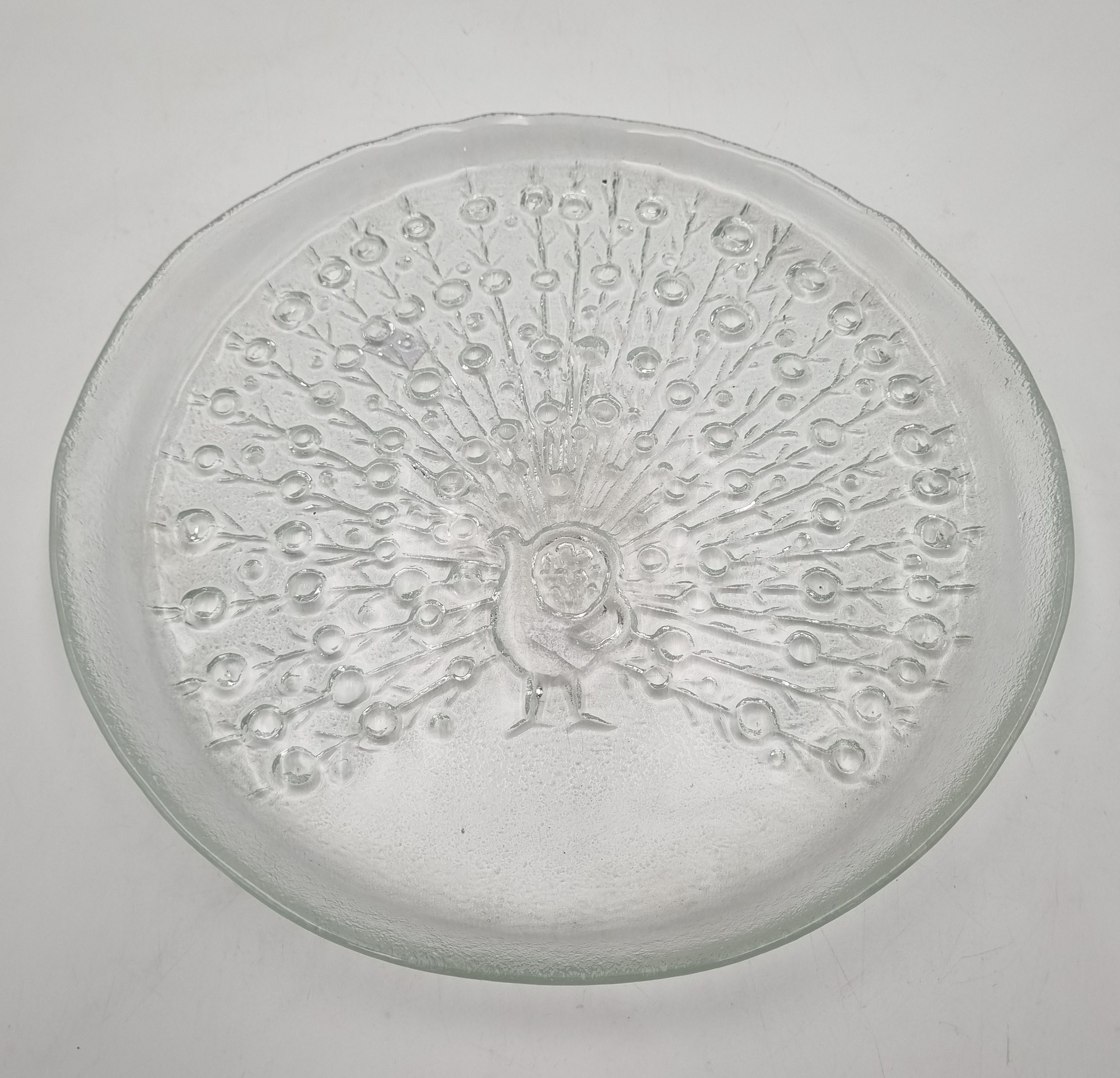 570 · A HUMPPILA (FINLAND) LARGE GLASS RIIKINKUKKO PLATTER