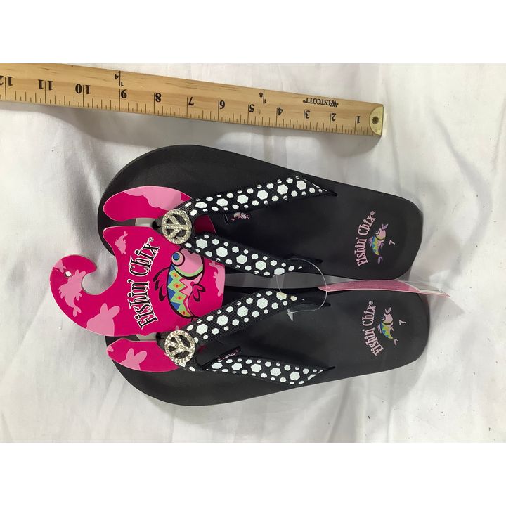 Fishin Chix Size 7 Polka Dot Peace Sign Flip Flops