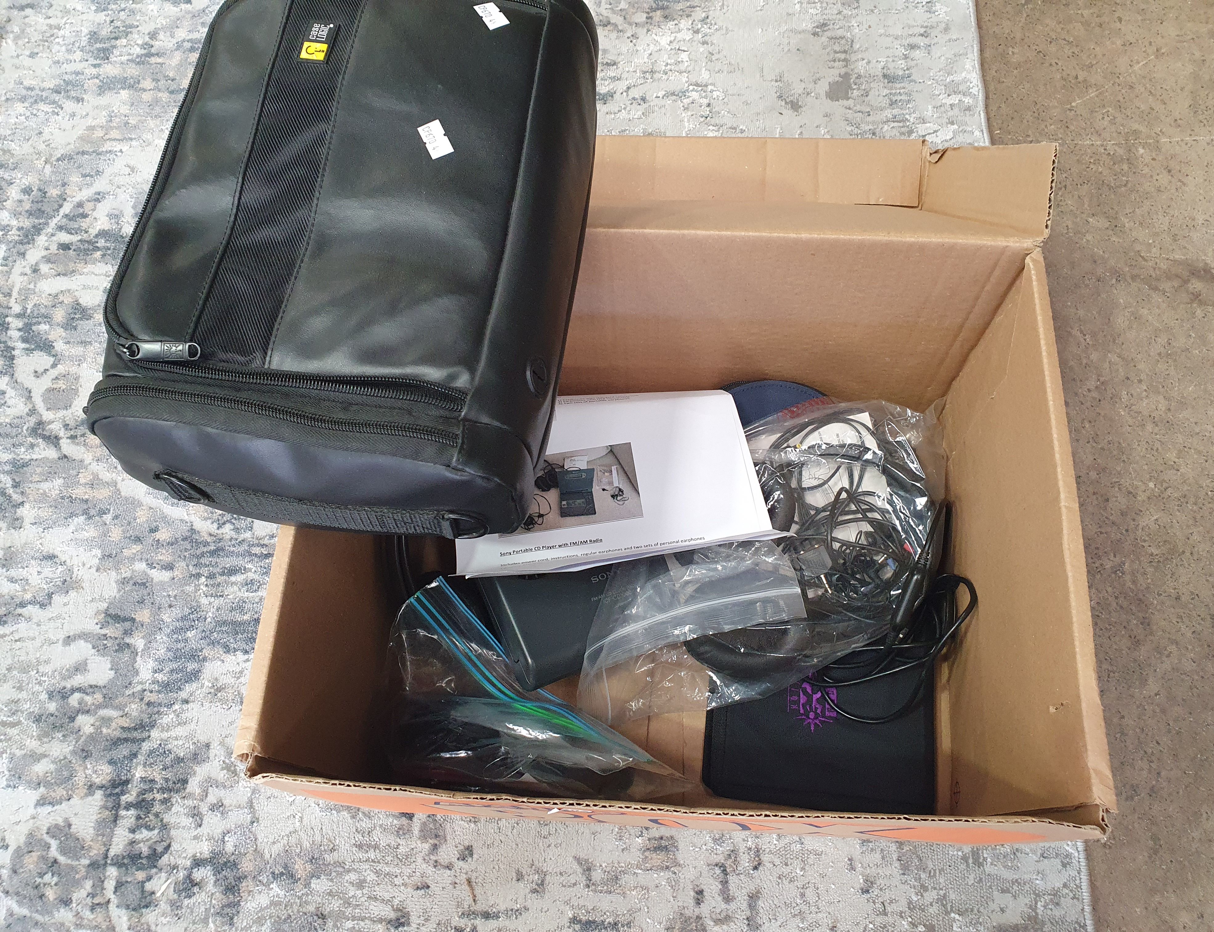 1205 · PHILIPS PORTABLE DVD PLAYER