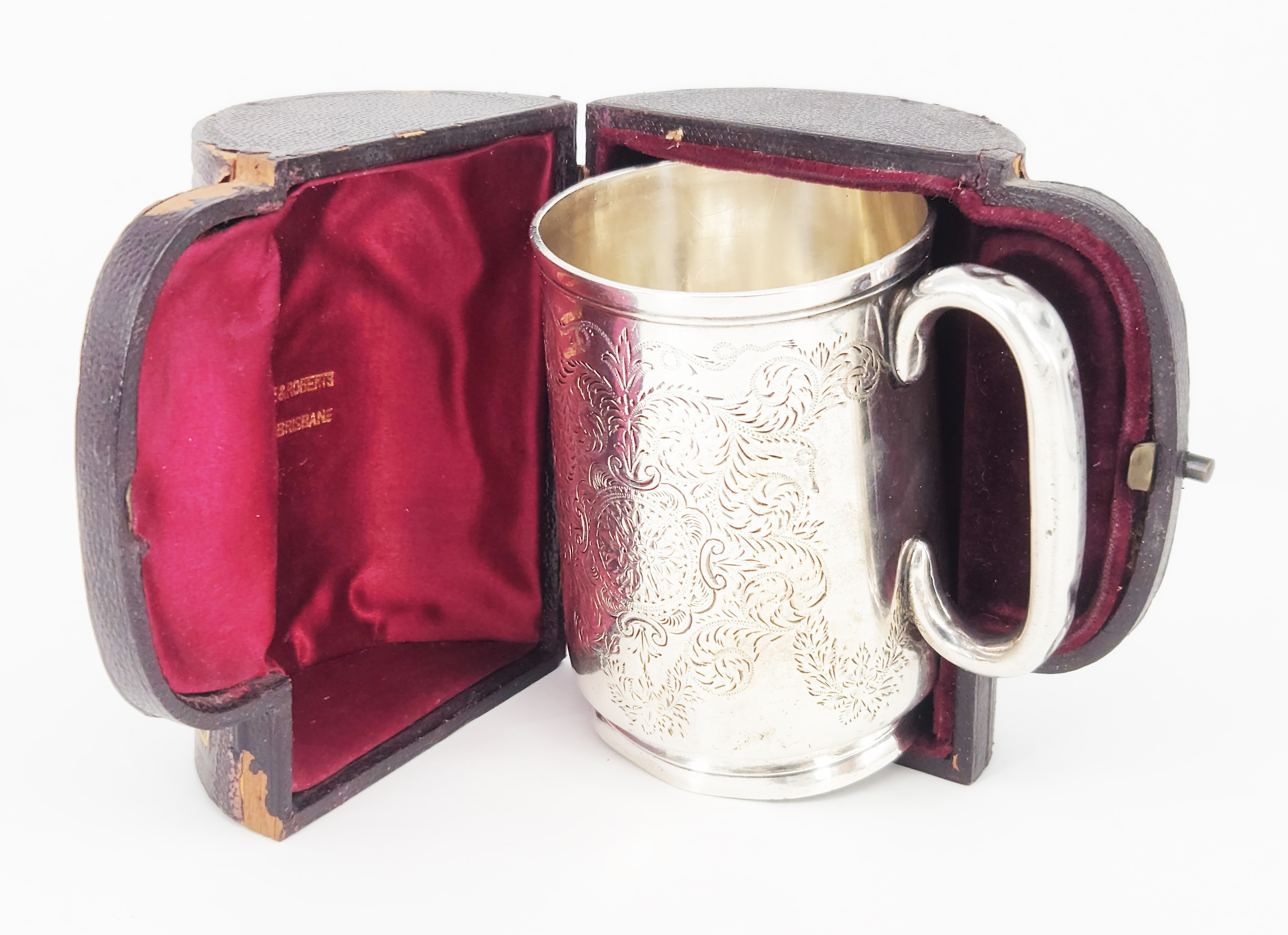 A STERLING SILVER CHRISTENING CUP