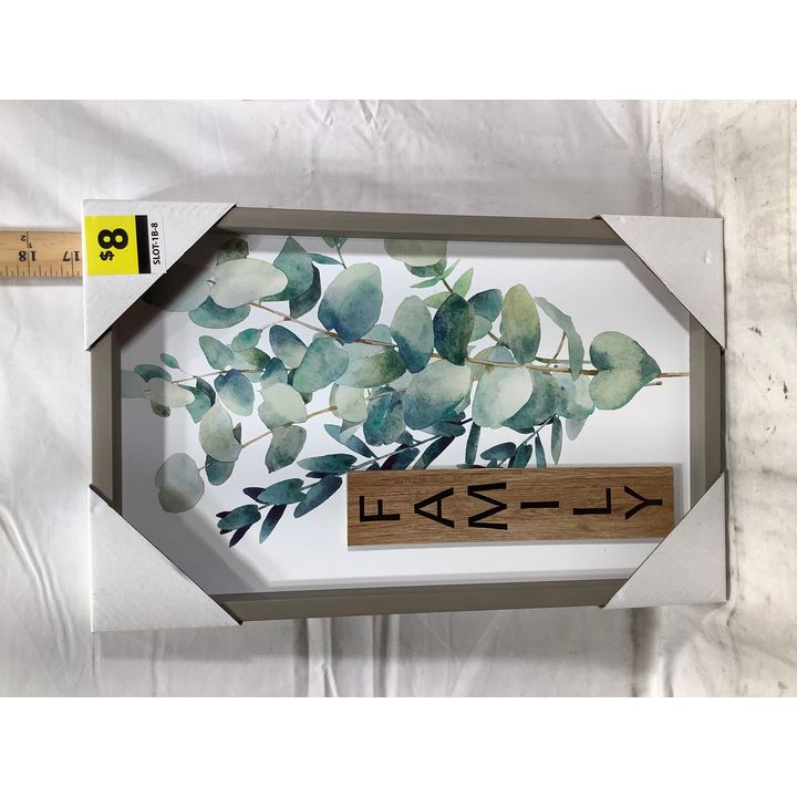 "Family" Hanging Wall Décor 16"x10"