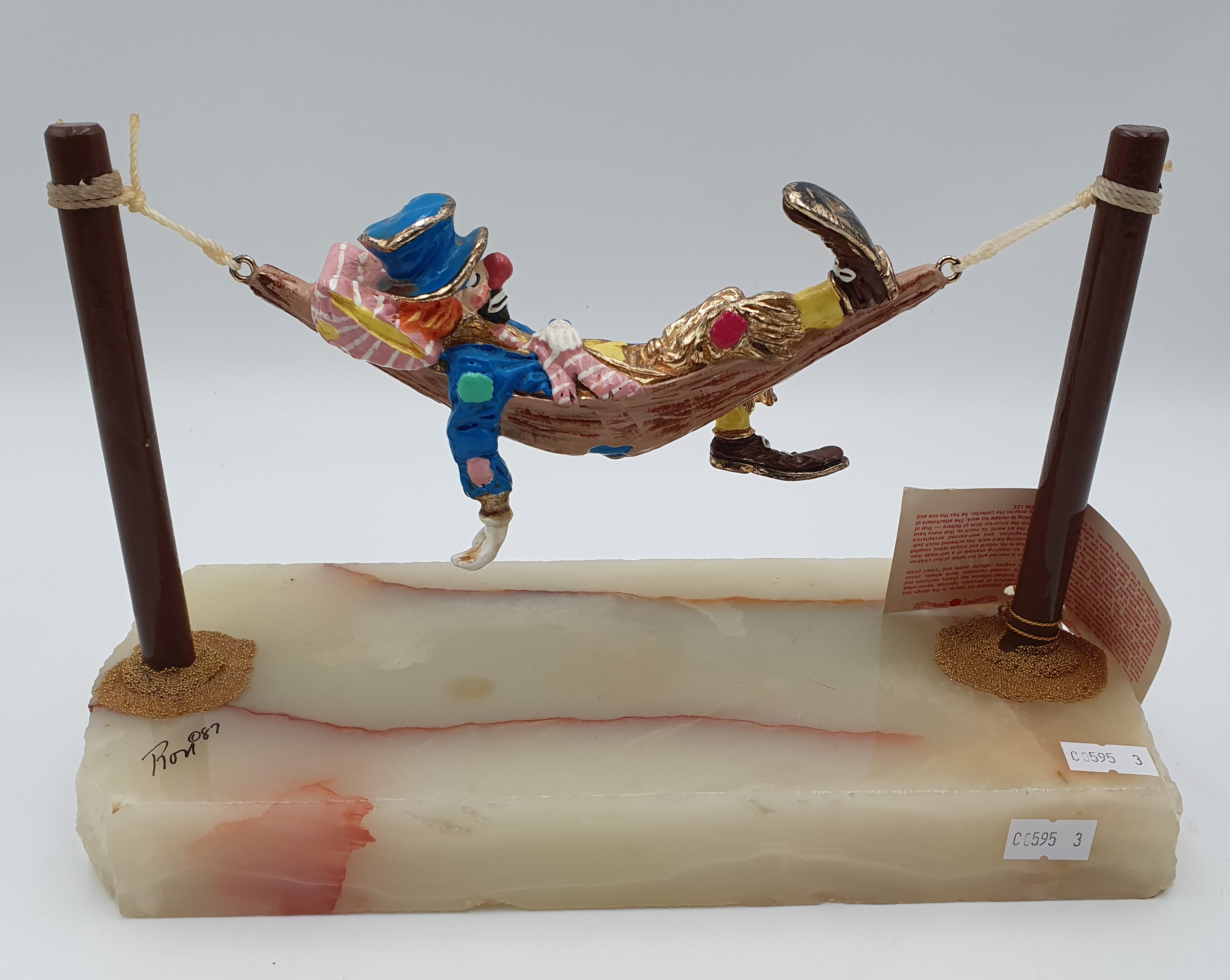 530 · A RON LEE SCULPTURE OF A CLOWN