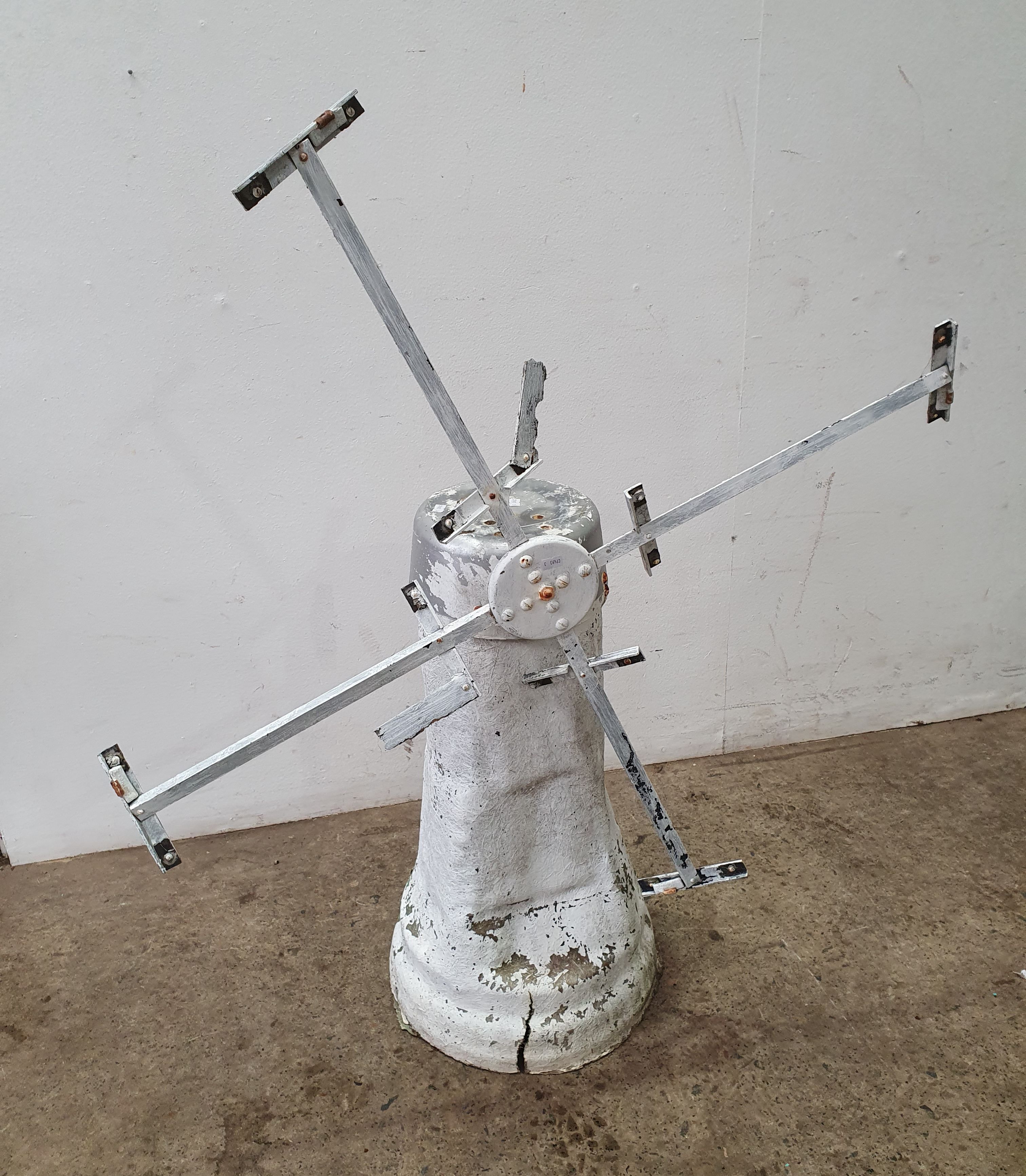 1043 · A FIBREGLASS GARDEN WINDMILL