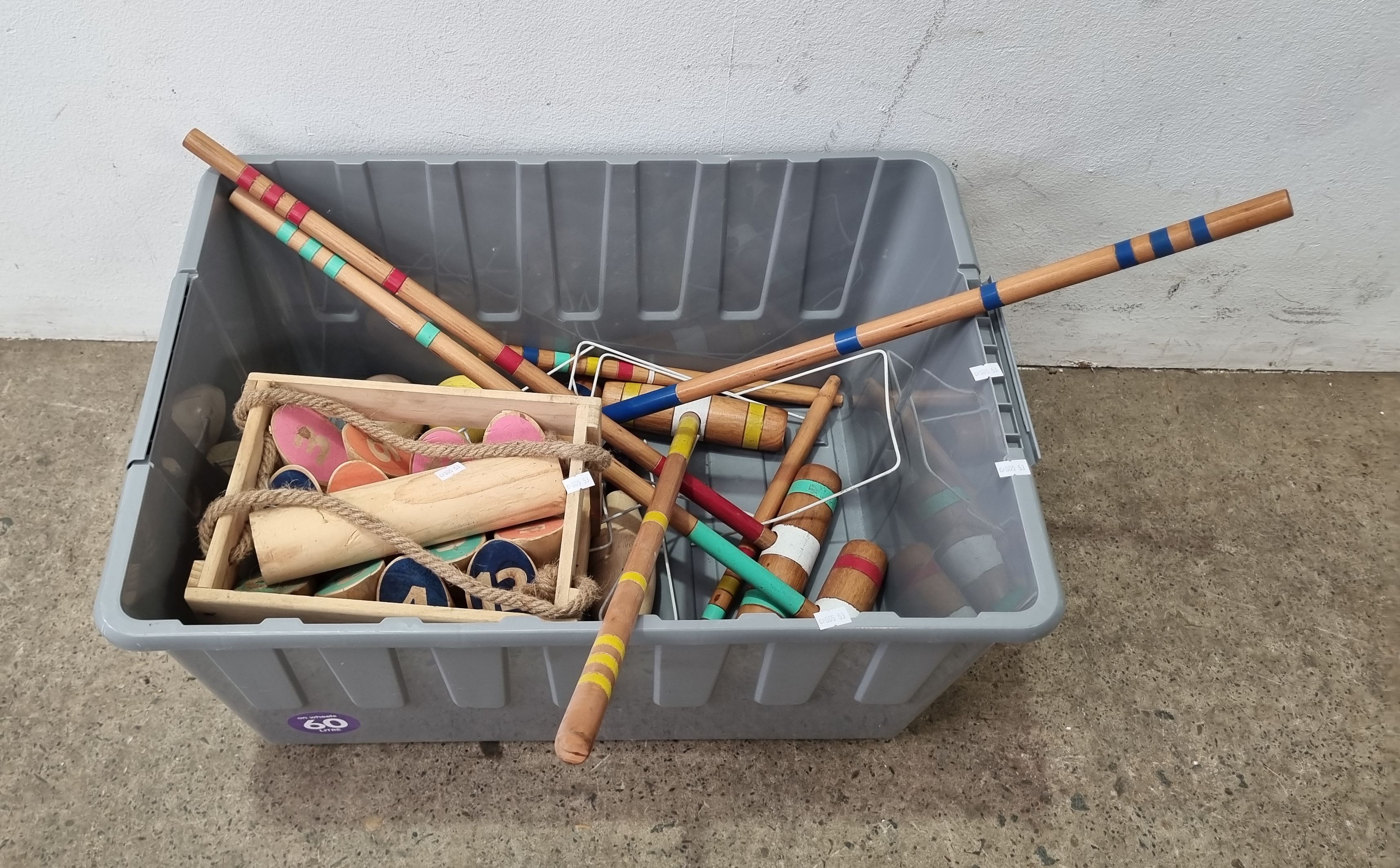 1268 · A CROQUET SET