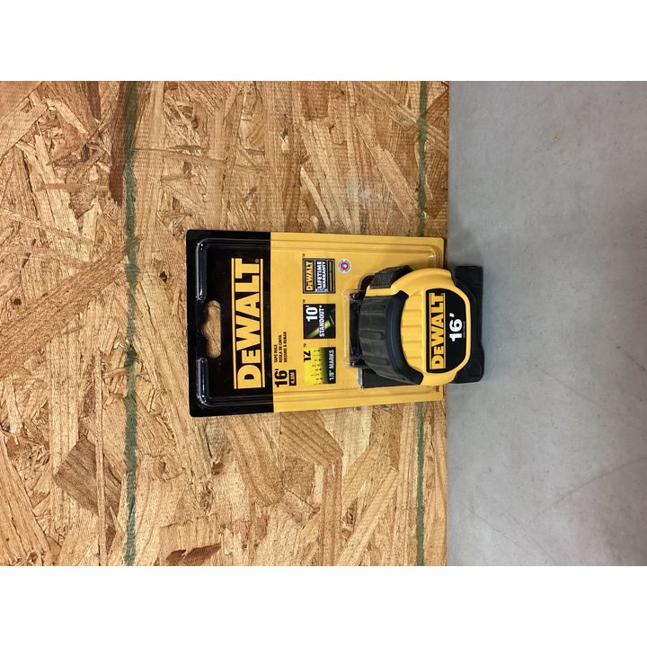 DeWalt 16' Tape Measure