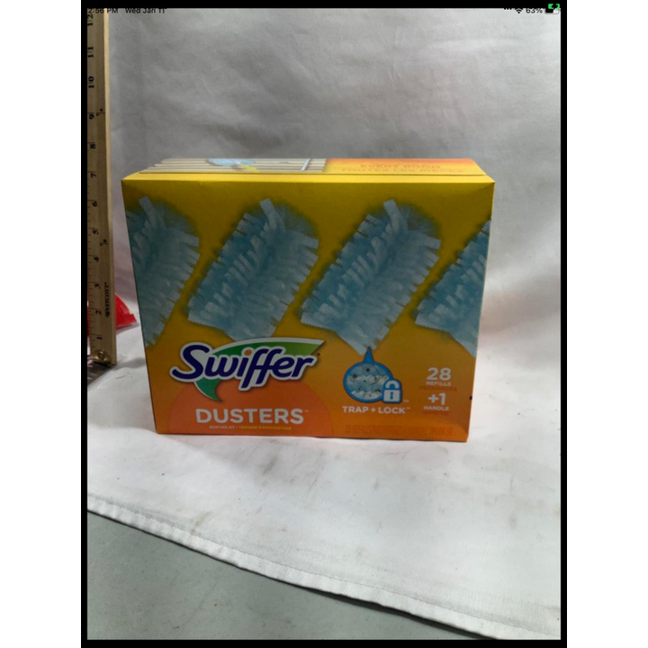 Swiffer Dusters 28ct Refills + 1 Handle