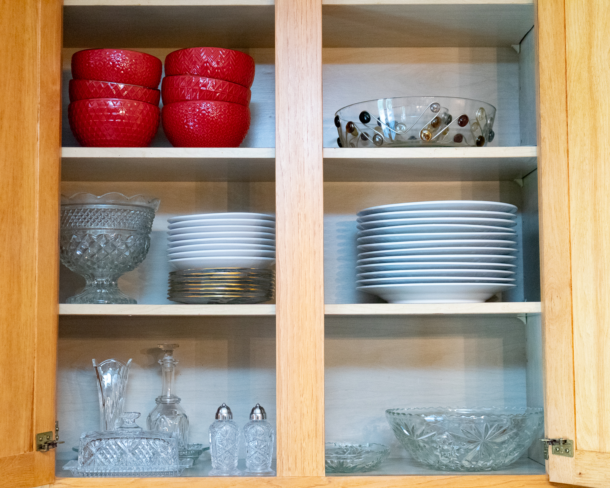 Kitchen Cabinets of Glassware | Harritt Group, Inc