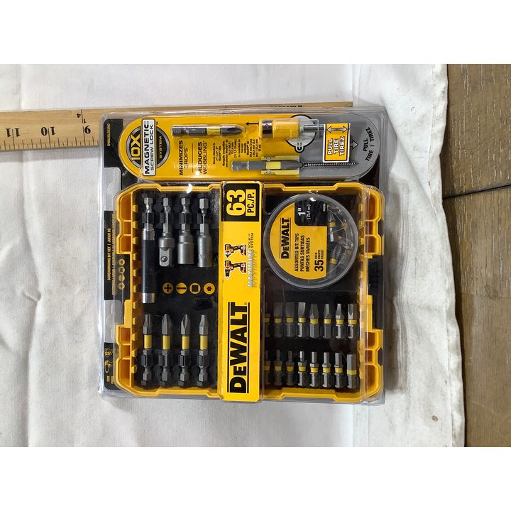 DeWalt 63pc Magnetic Screwdriving Bit Set
