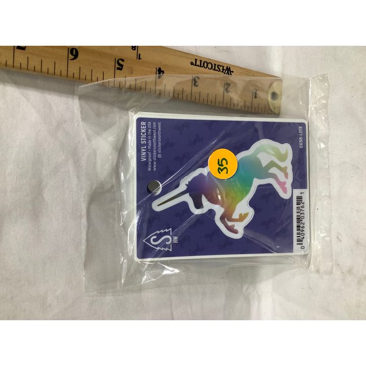 Buying (8) Vinyl Sticker Unicorn