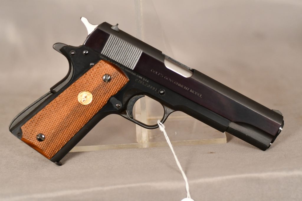 Colt MK IV Government Model Series 70, .45 cal. auto pistol, Blue 