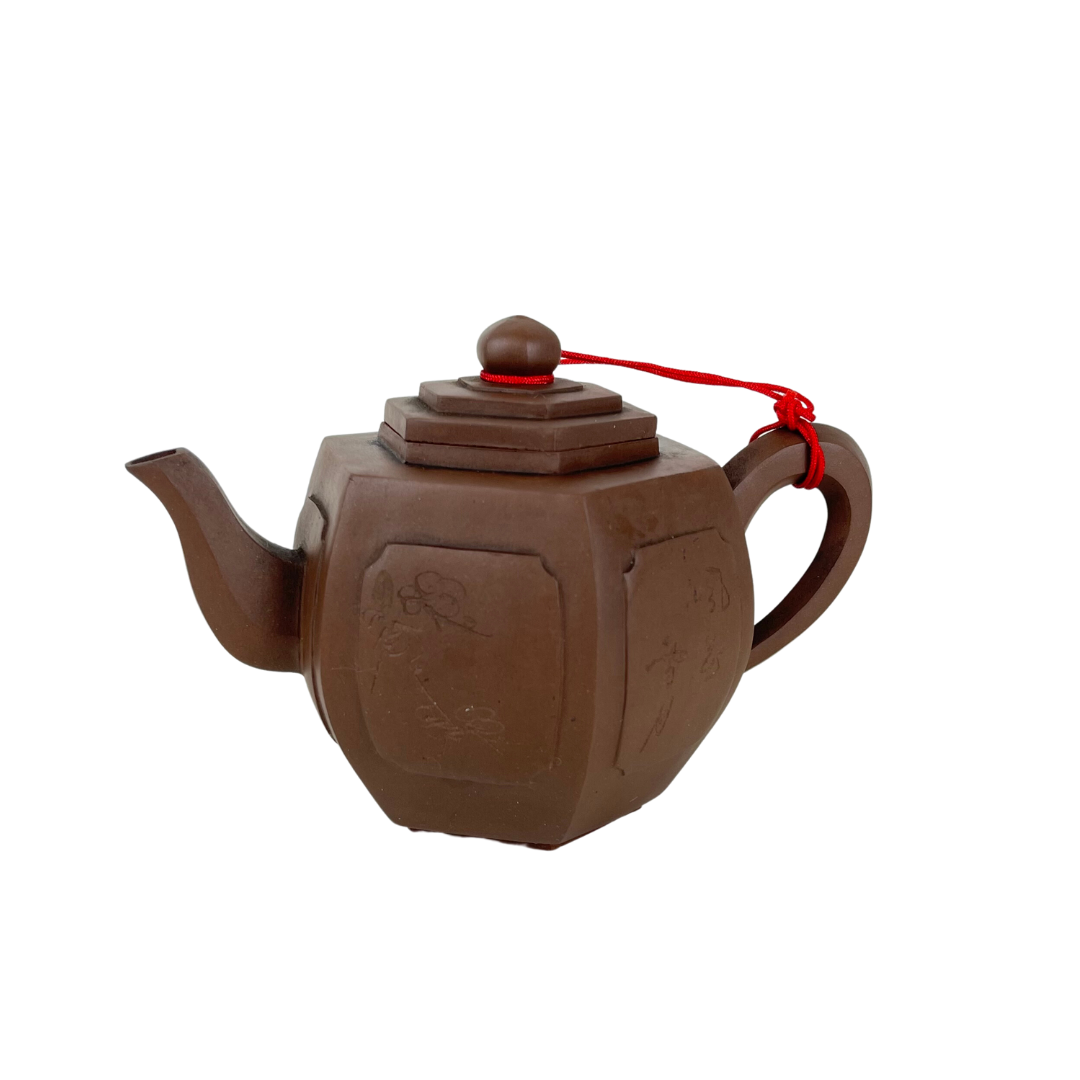 宜兴紫砂六方壶YIXING ZISHA HEXAGONAL TEAPOT | Atasbid