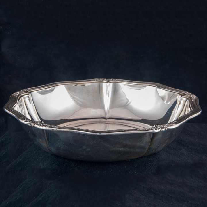 A French Emile Puiforcat sterling silver open serving bowl, 19th century