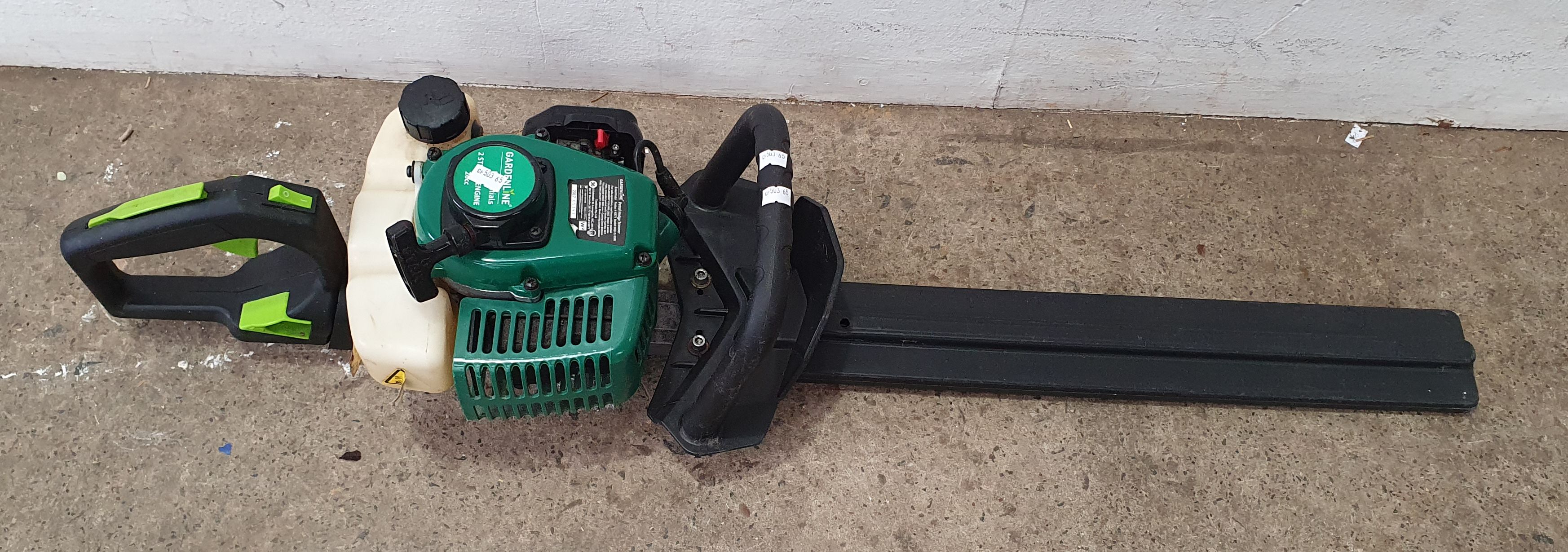 A Gardenline Hedge Trimmer