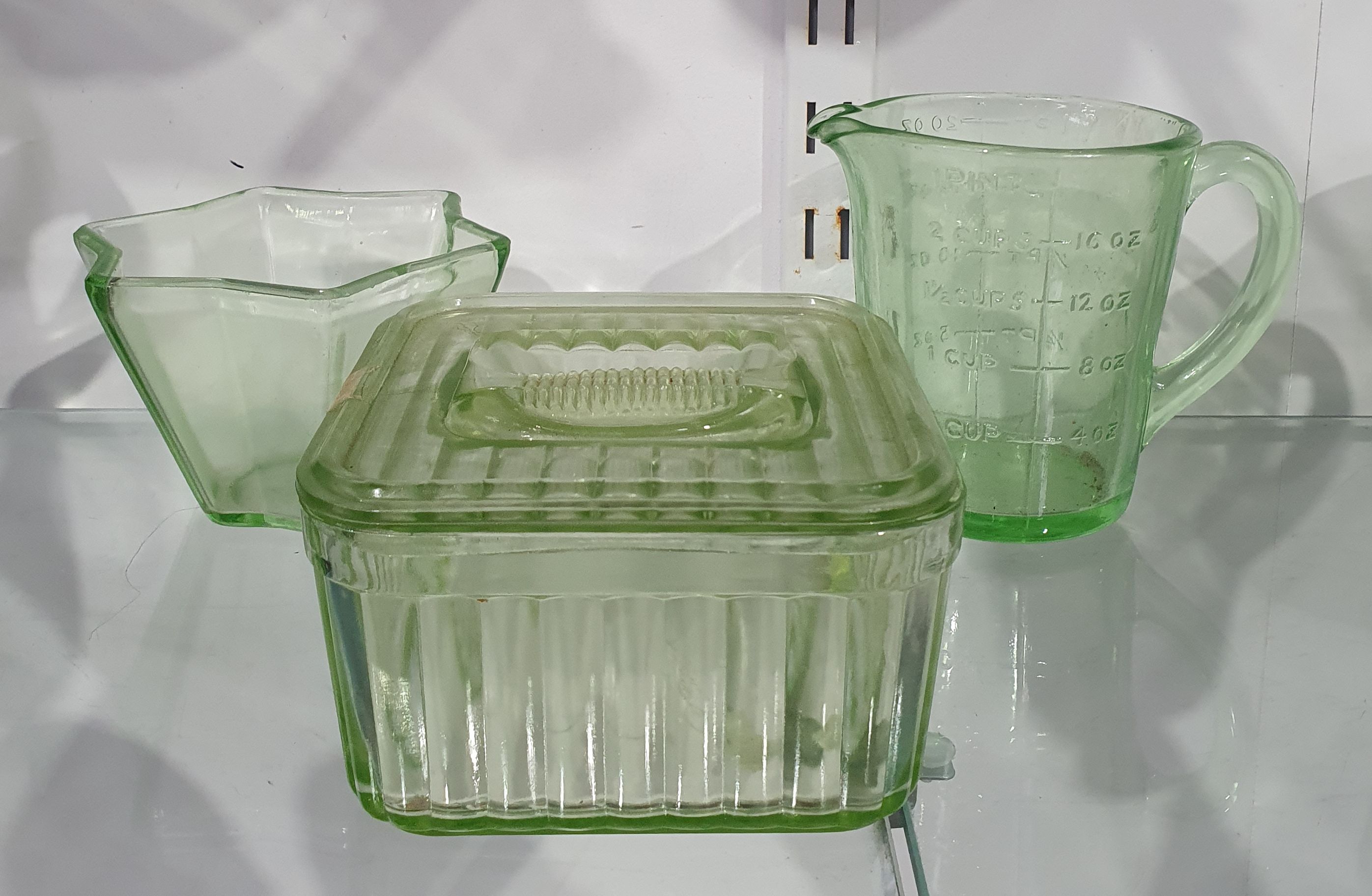 685 · THREE DEPRESSION GLASS ITEMS