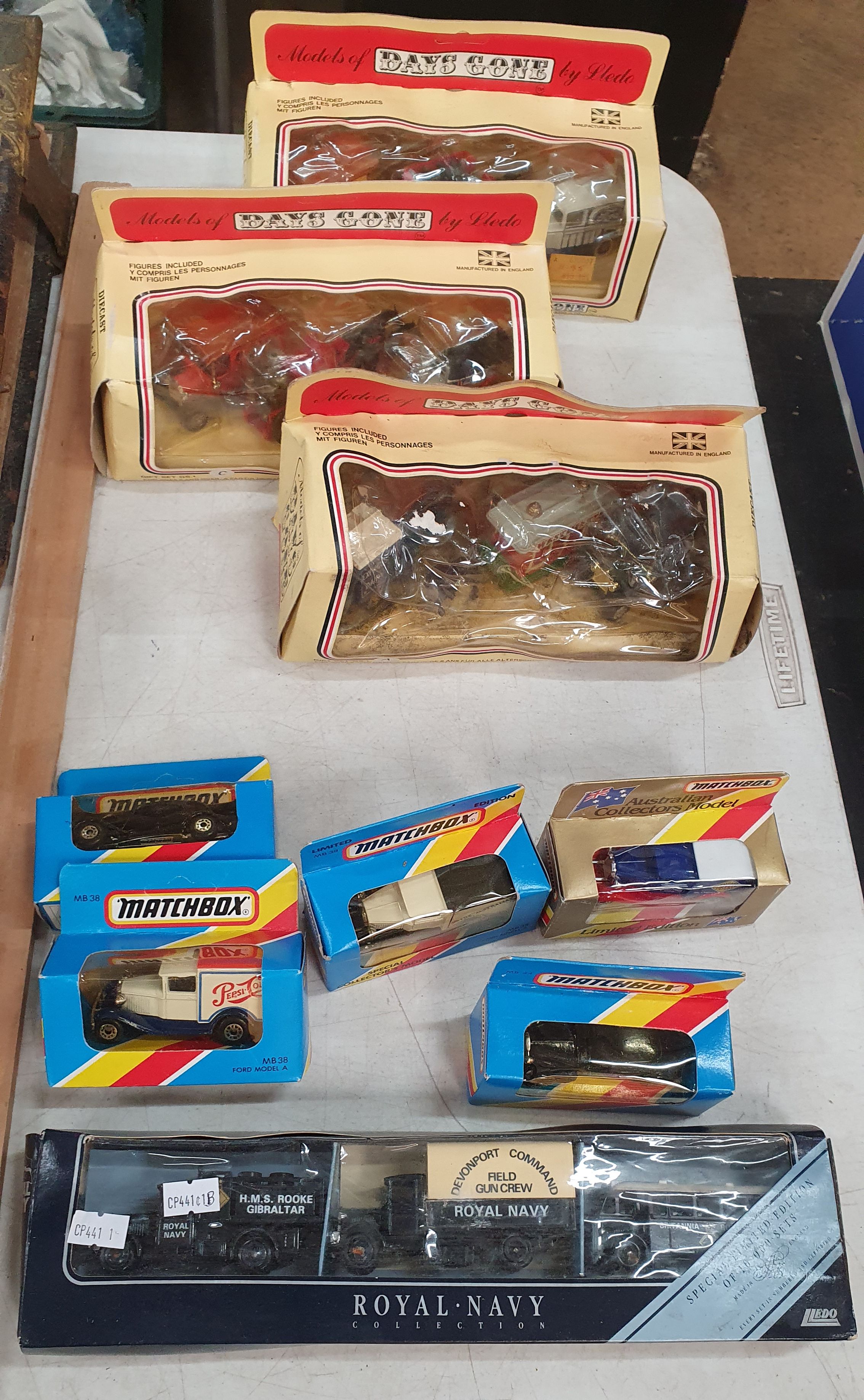 83 · A GROUP OF DIE-CAST MODEL CARS