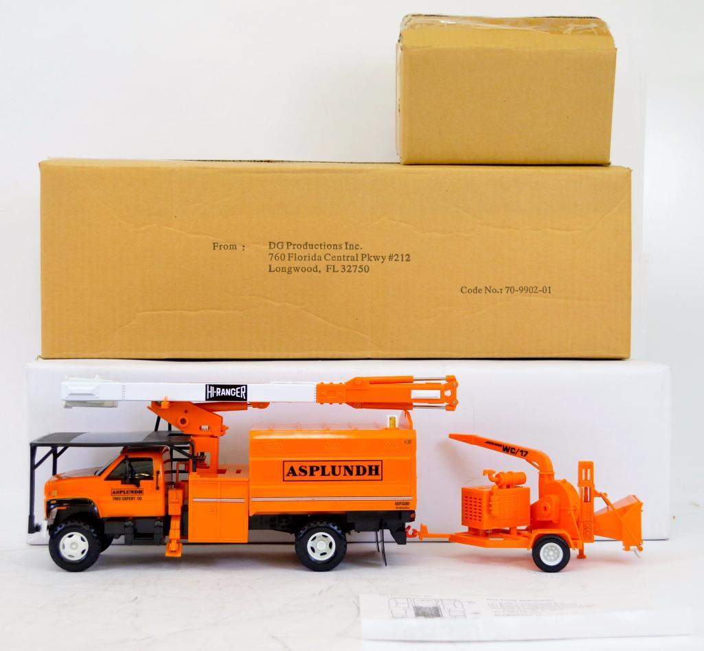 toy bucket truck with wood chipper