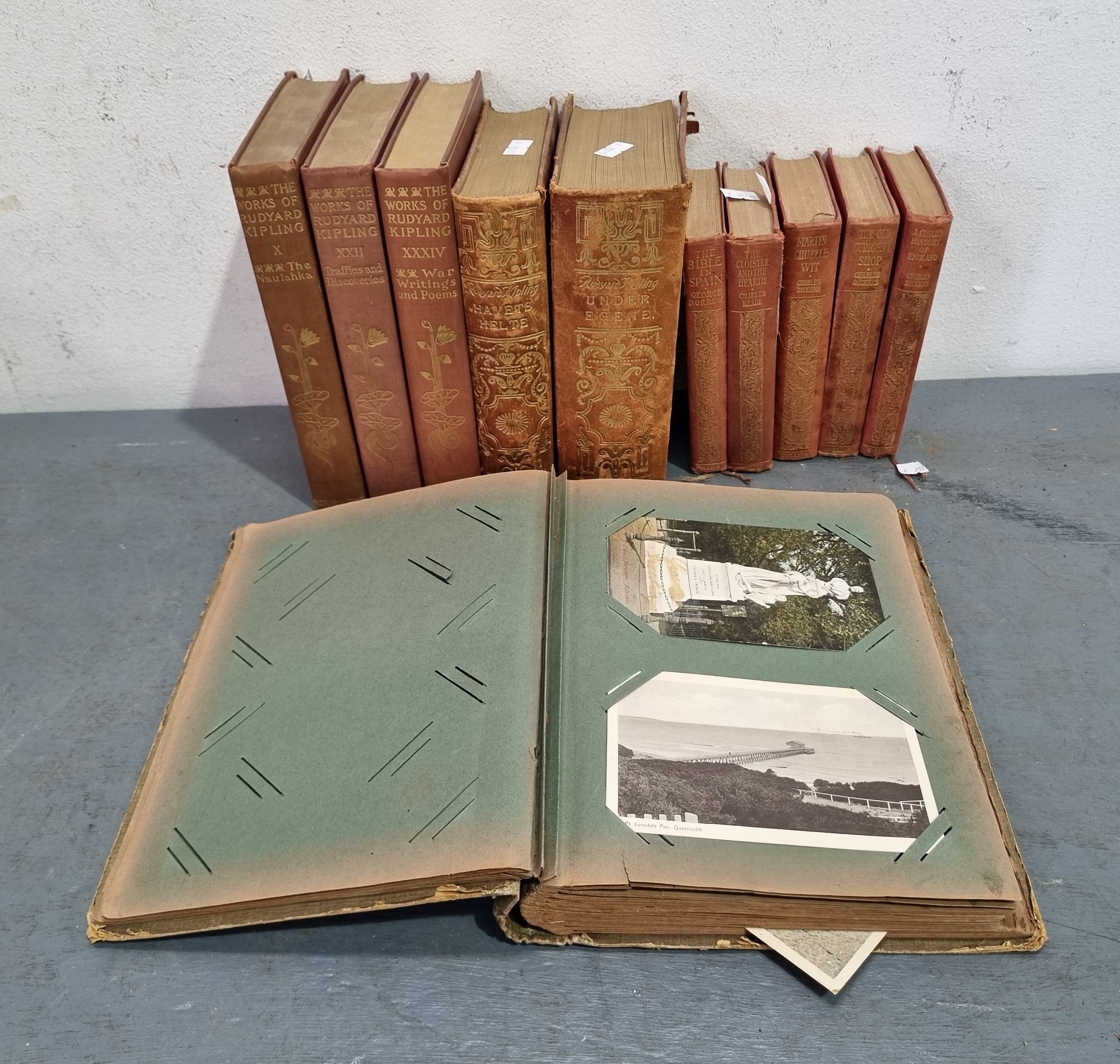 A GROUP OF 10 ANTIQUE BOOKS