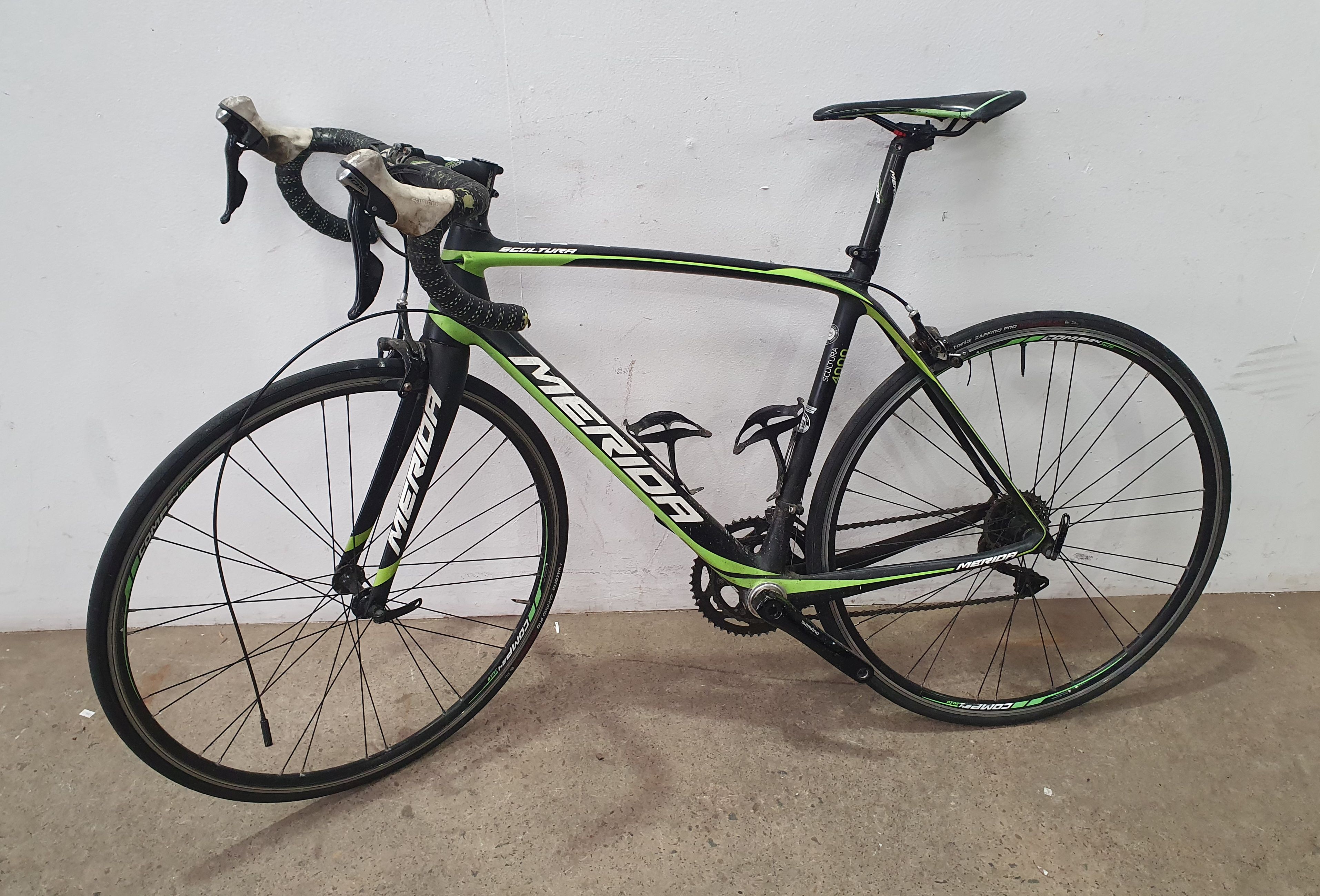 A CARBON FIBER MERIDA BIKE